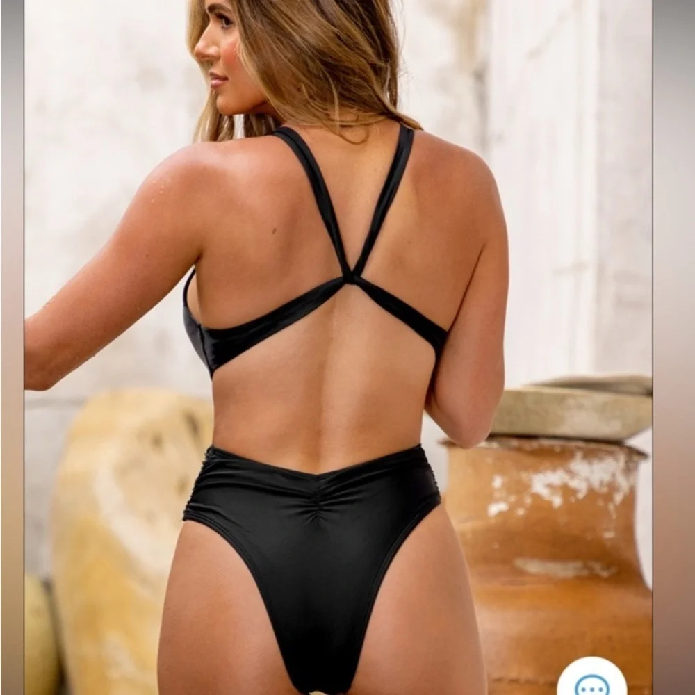 Black Plunge One-Piece Swimsuit size L <<<<215>>>>